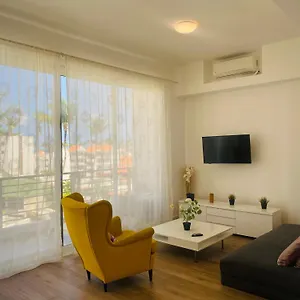 hotel-punta-beach-bavaro-apartamentos.comcaribbean.com/